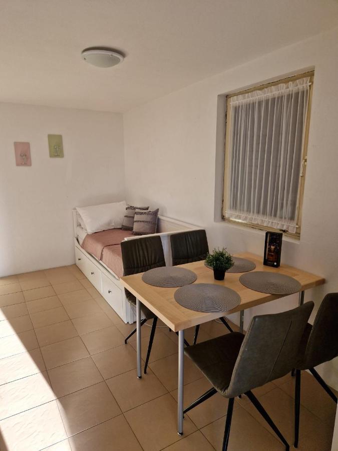 Apartment Misic Rtina Esterno foto
