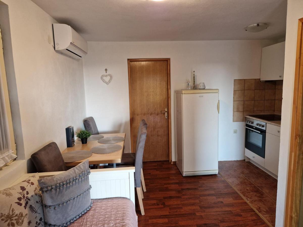 Apartment Misic Rtina Esterno foto