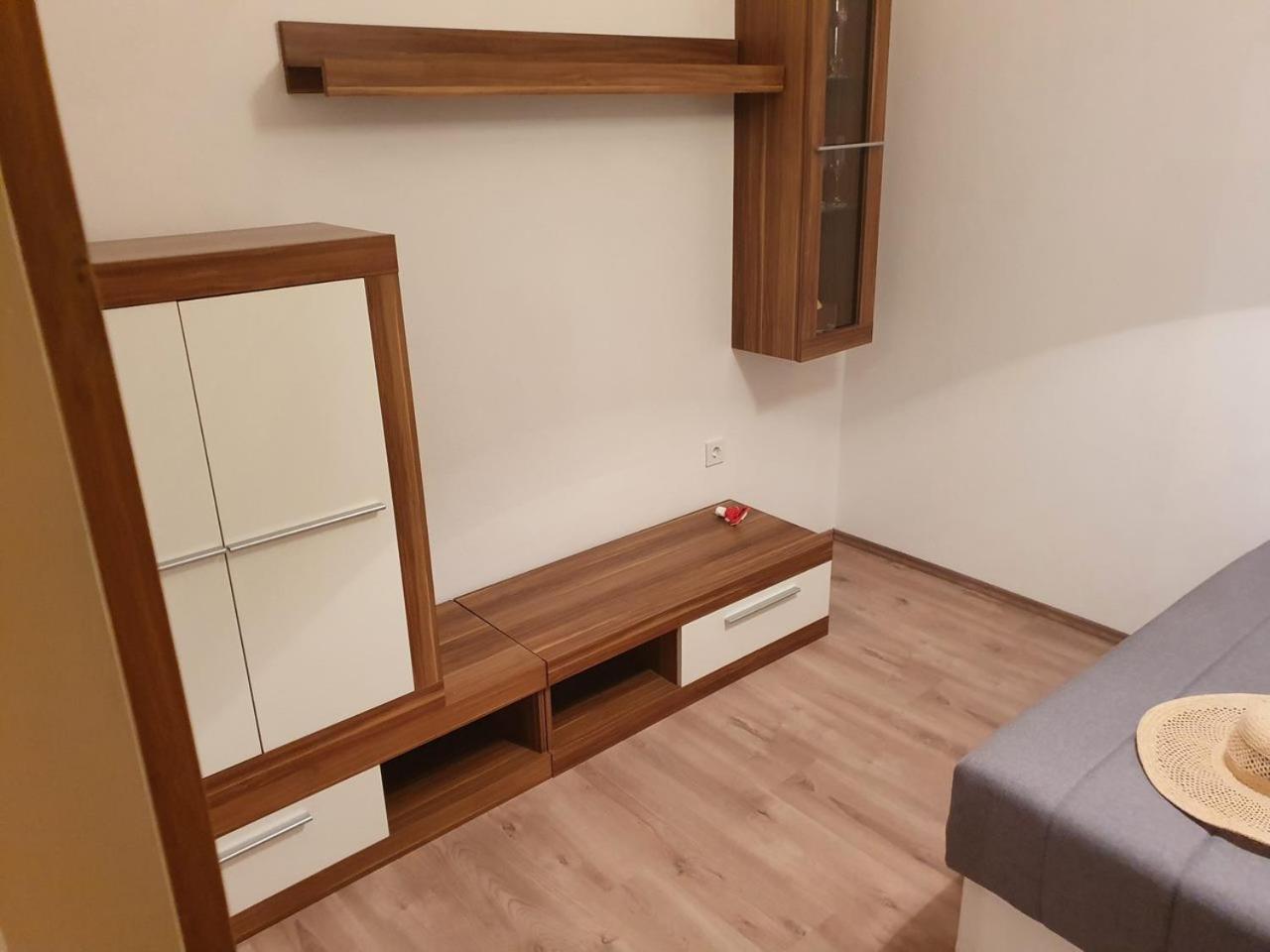 Apartment Misic Rtina Esterno foto